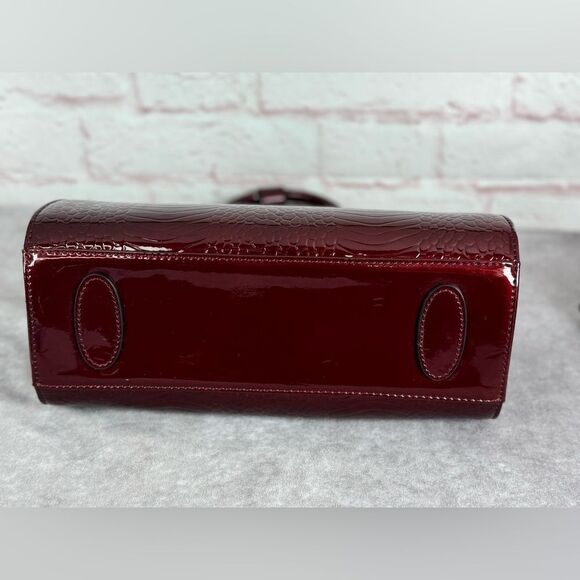 Danbury Mint Wine Embossed Leather Bag with Wallet - Picture 5 of 15